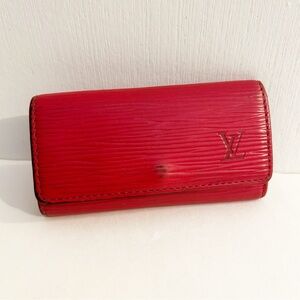 Louis Vuitton Authentic 4-Hook Key Holder in Castillian Red Epi Leather VTG